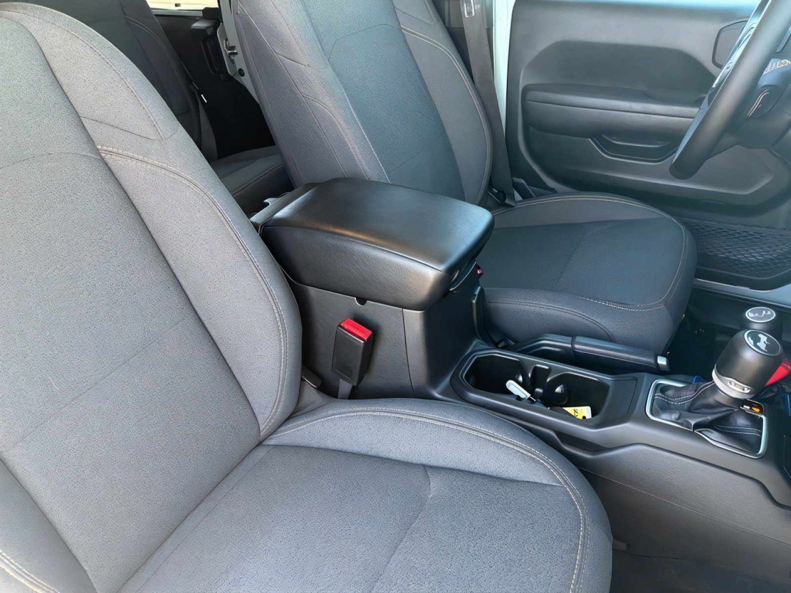 Used 2024 Jeep Wrangler Sport S image 10