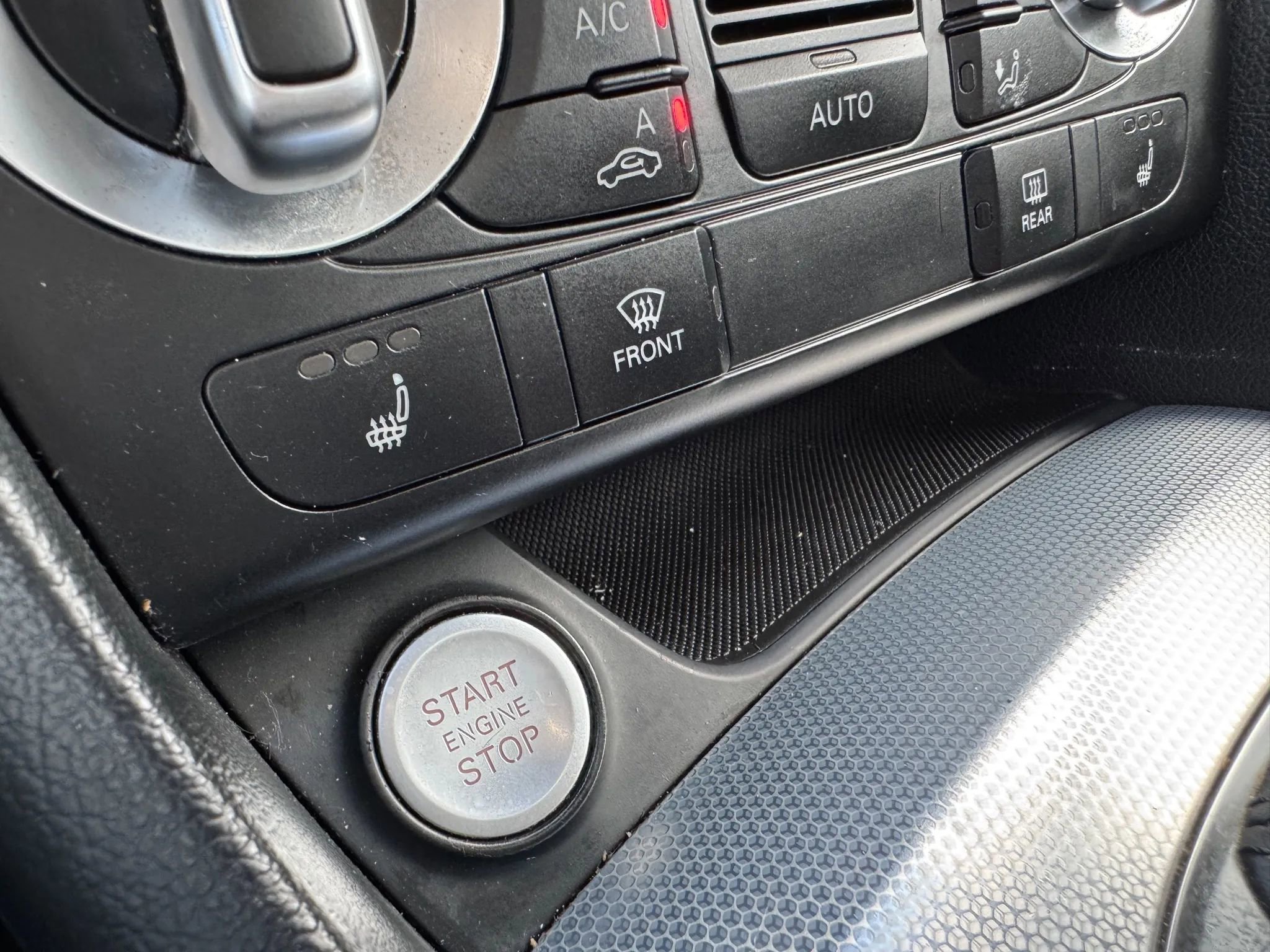 Used 2015 Audi Q3 2.0T Prestige w/ Prestige Package image 35