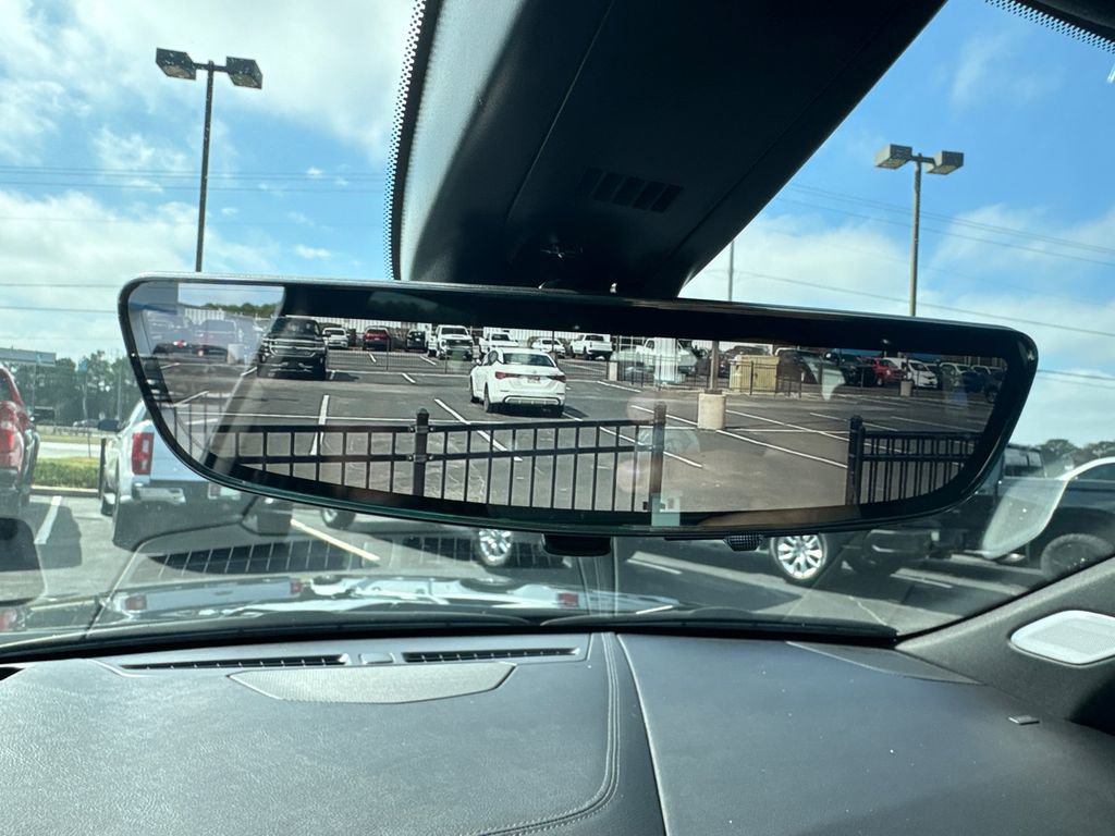 Used 2022 Cadillac XT6 Sport w/ Technology Package image 32