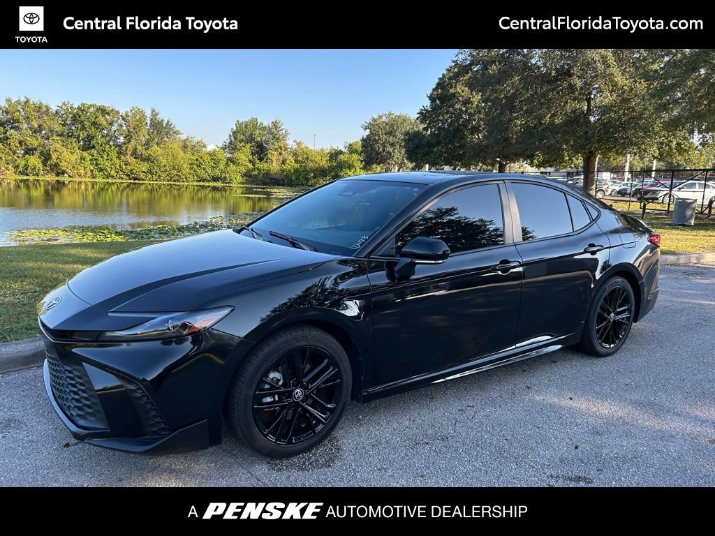 Used 2025 Toyota Camry SE