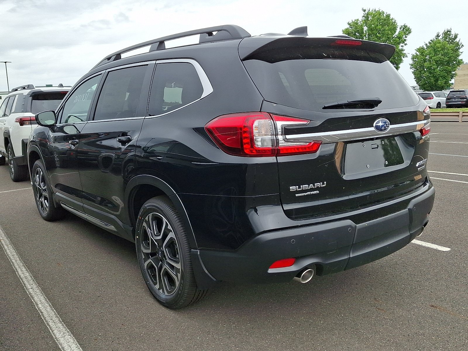 New 2026 Subaru Ascent Limited AWD/4WD image 4