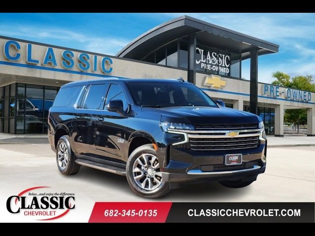 Used 2024 Chevrolet Suburban LT w/ LT Signature Plus Package