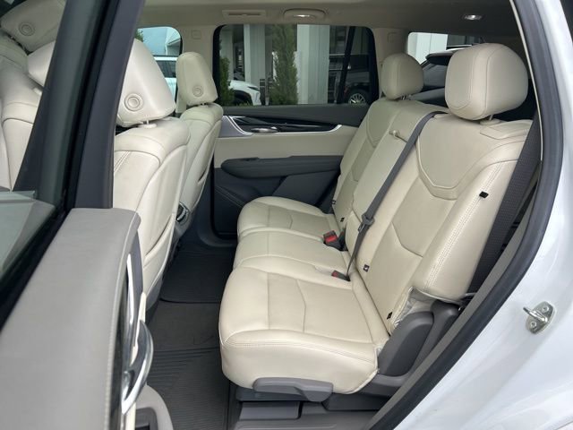 Used 2021 Cadillac XT6 Premium Luxury image 24
