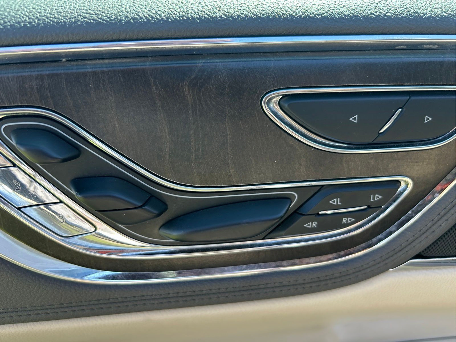 Used 2019 Lincoln Continental Reserve FWD image 27