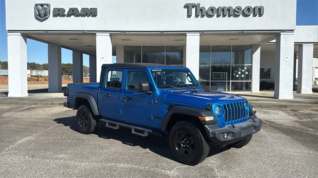 Used 2020 Jeep Gladiator Sport image 2