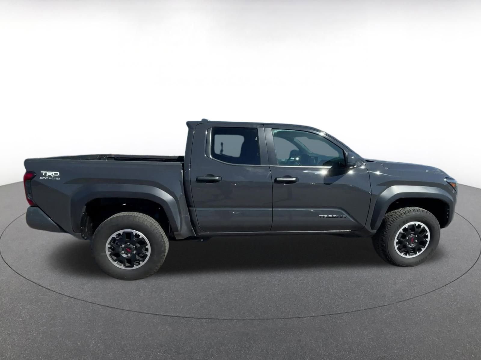 Used 2025 Toyota Tacoma TRD Off-Road image 16
