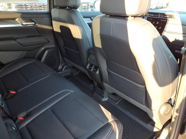 New 2027 GMC Terrain Elevation w/ Elevation Premium Package AWD/4WD image 22