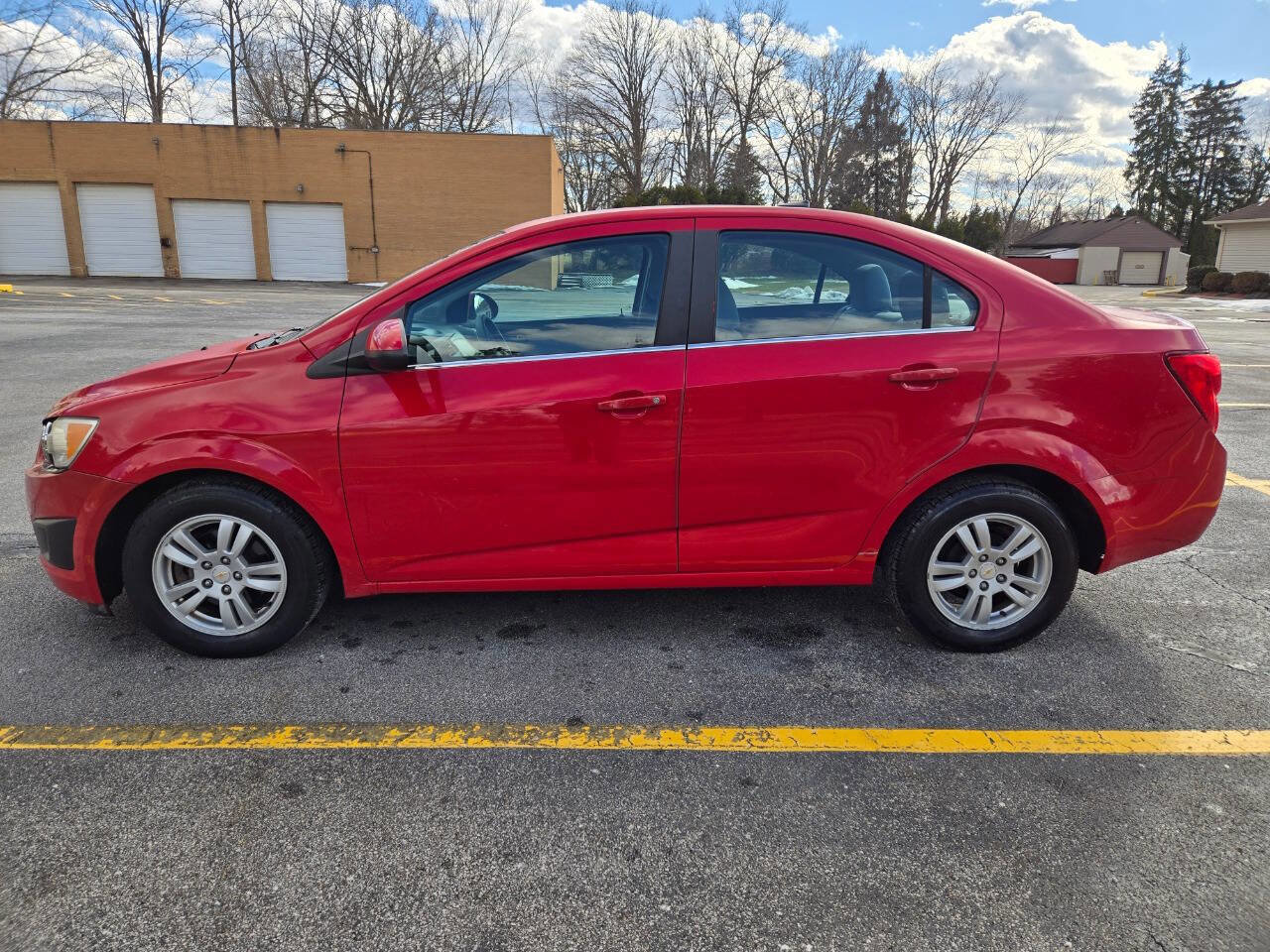 Used 2012 Chevrolet Sonic LT FWD image 4