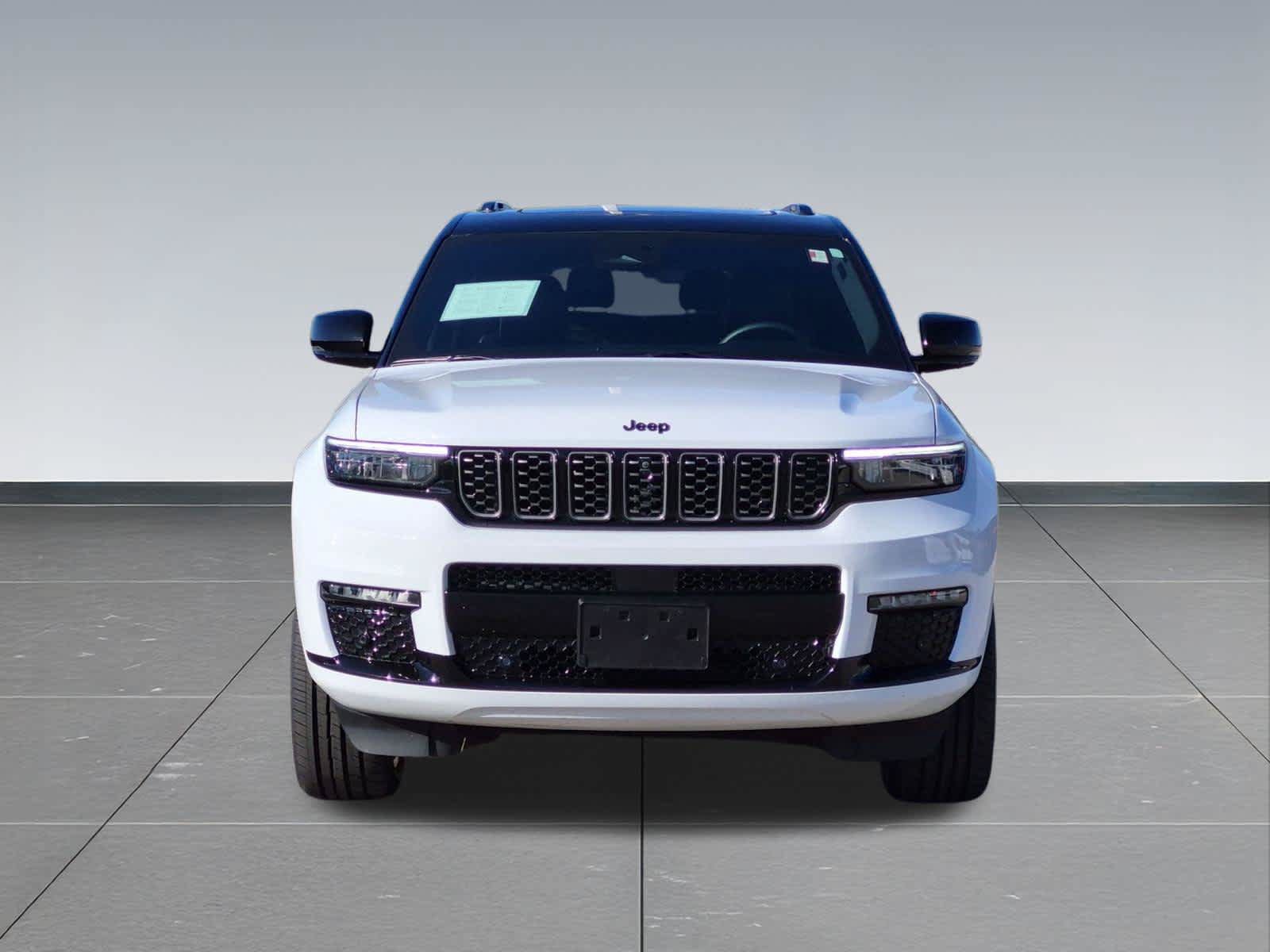 Used 2025 Jeep Grand Cherokee L Summit w/ Obsidian Package AWD/4WD image 9
