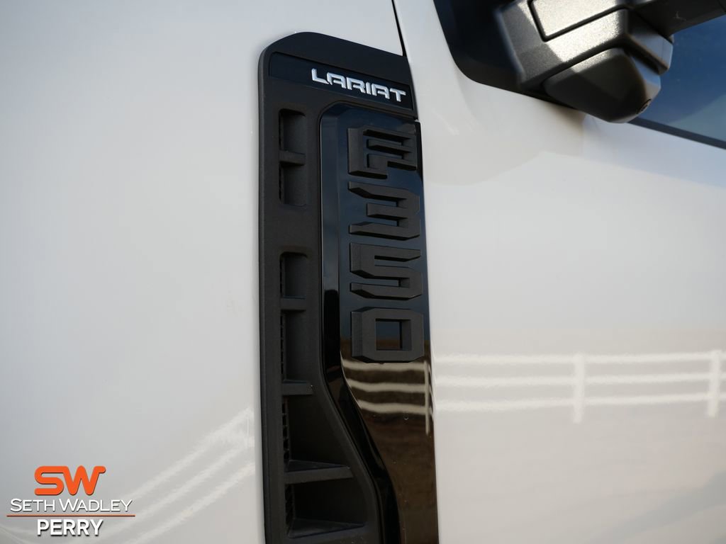 New 2026 Ford F350 Lariat w/ Black Appearance Package image 9