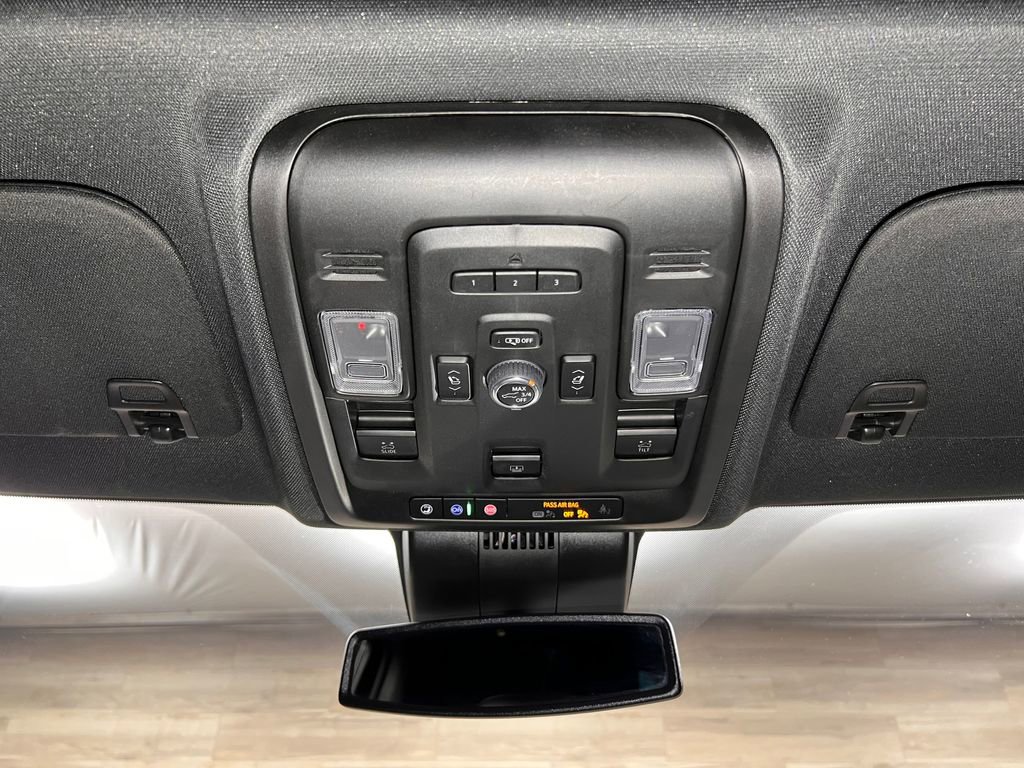 Used 2023 Chevrolet Tahoe RST w/ Luxury Package AWD/4WD image 16
