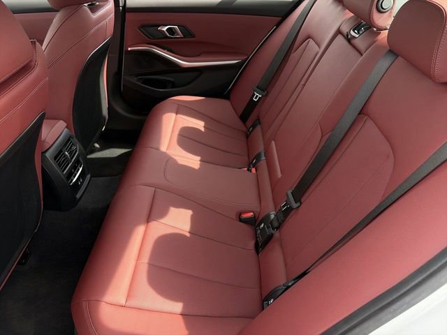 Used 2025 BMW 330i Sedan image 18