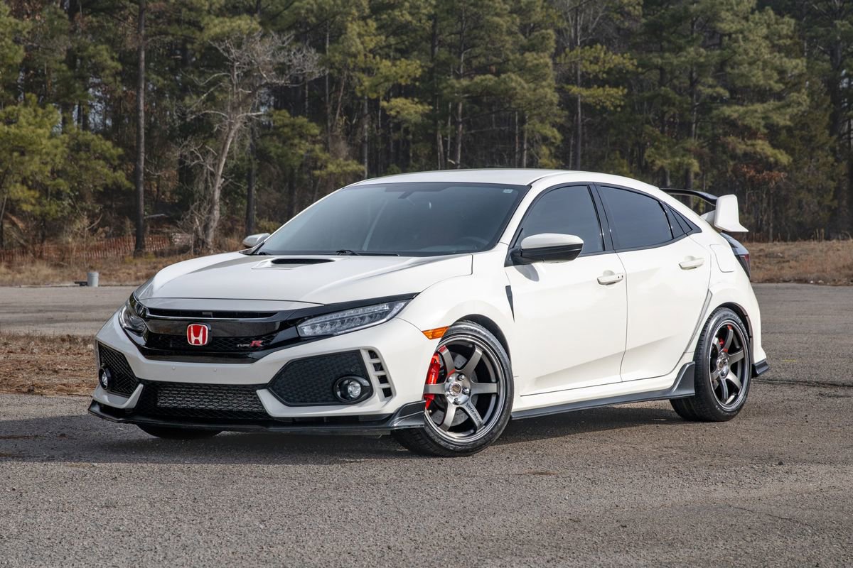 Used 2018 Honda Civic Type R image 1
