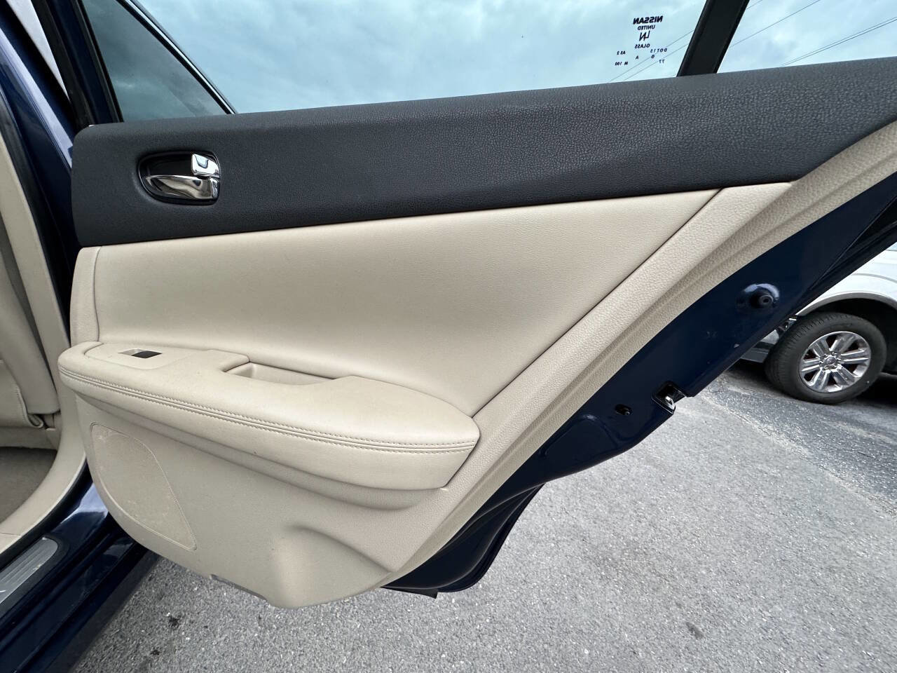 Used 2012 Nissan Maxima 3.5 SV image 16