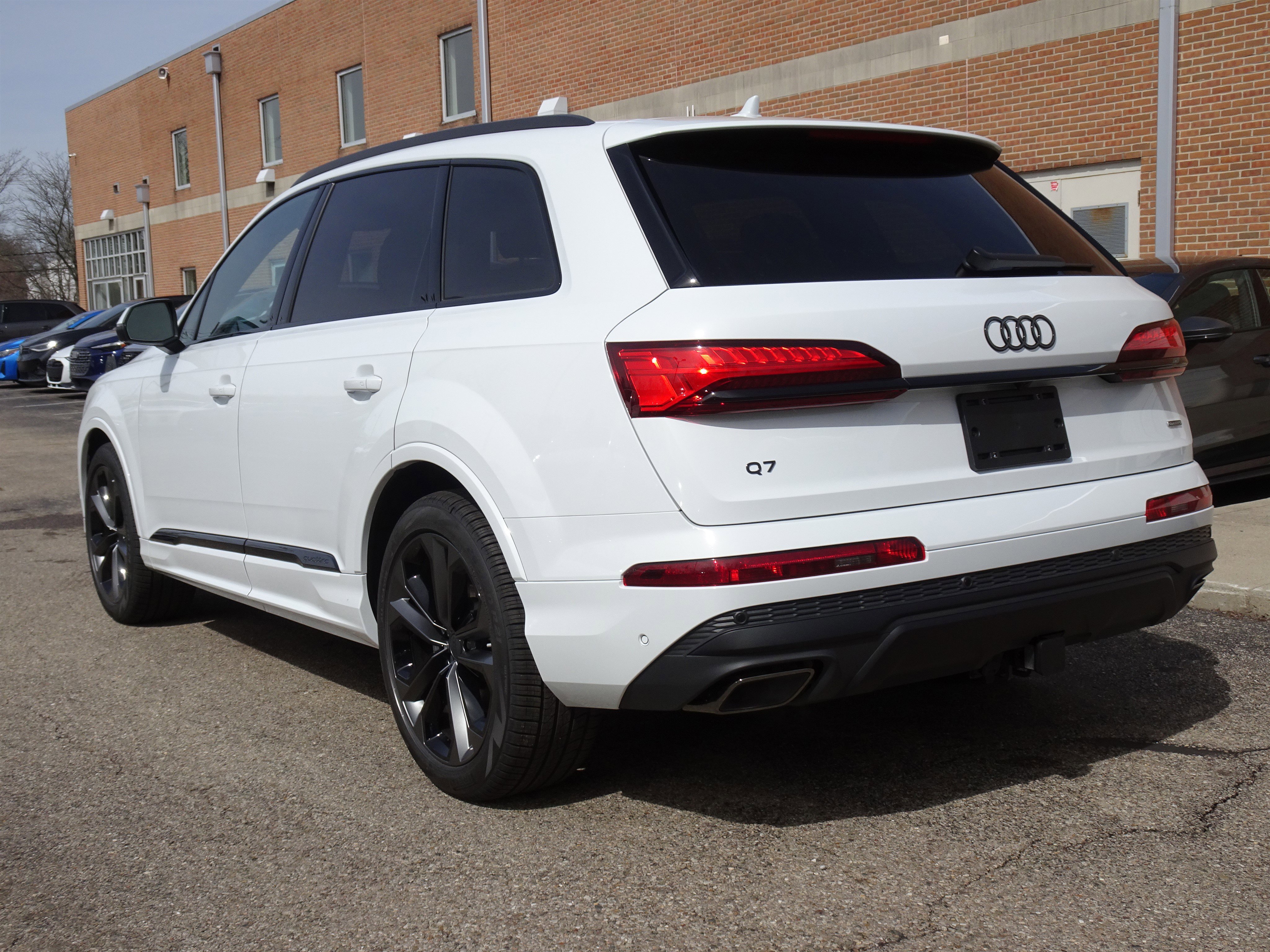 New 2026 Audi Q7 3.0T Premium Plus AWD/4WD image 3