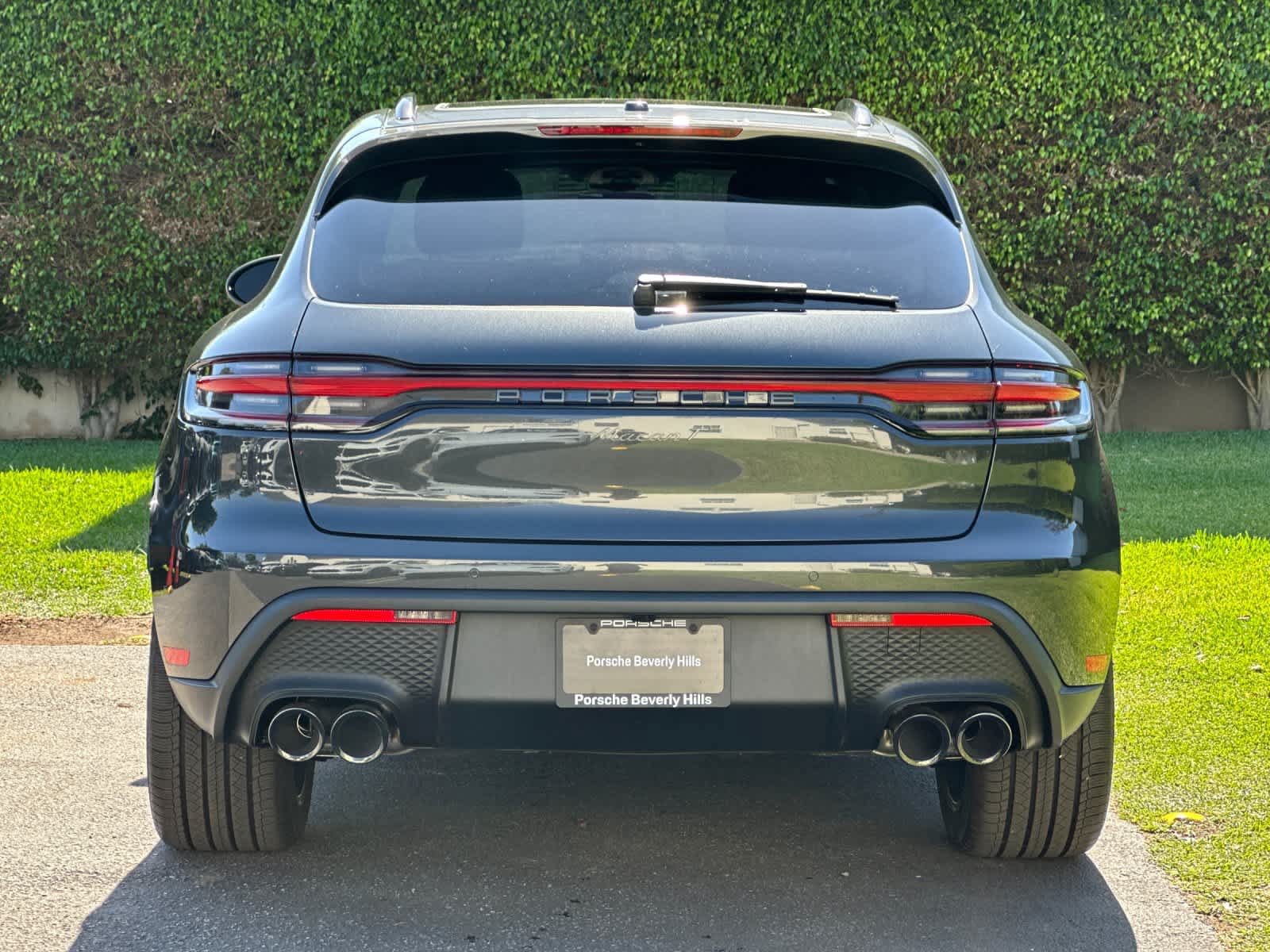 New 2026 Porsche Macan Turbo AWD/4WD image 7
