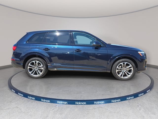 Certified 2026 Audi Q7 3.0T Premium w/ Convenience Plus Package AWD/4WD image 4
