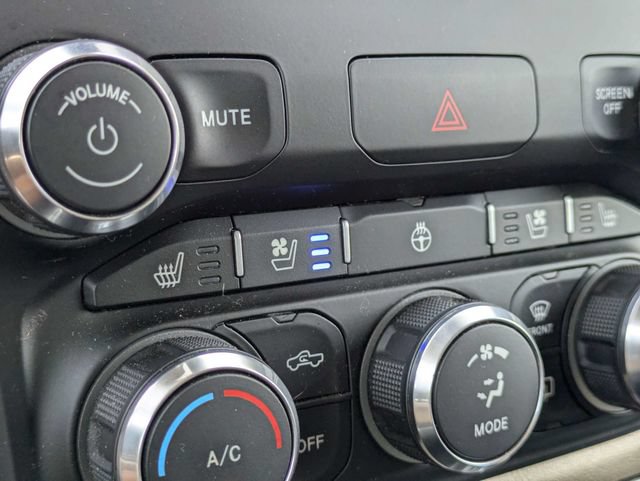 Used 2020 RAM 1500 Laramie AWD/4WD image 23