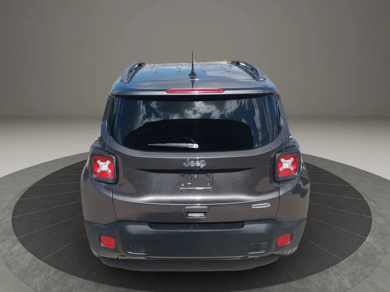 Used 2019 Jeep Renegade Latitude image 7