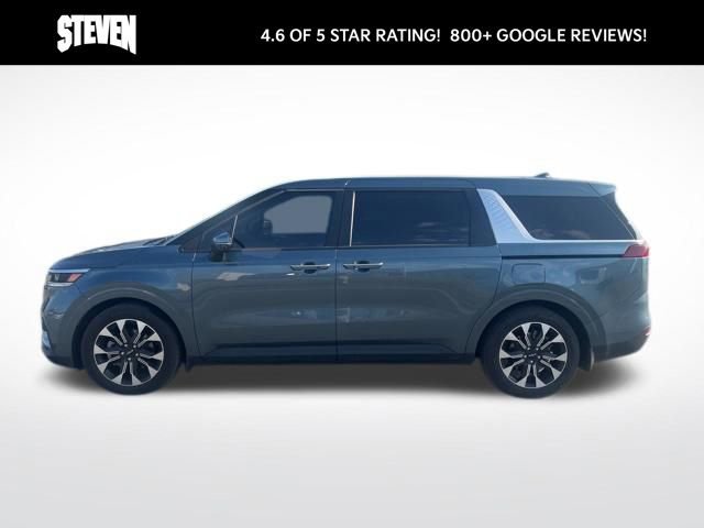 Used 2024 Kia Carnival EX image 8