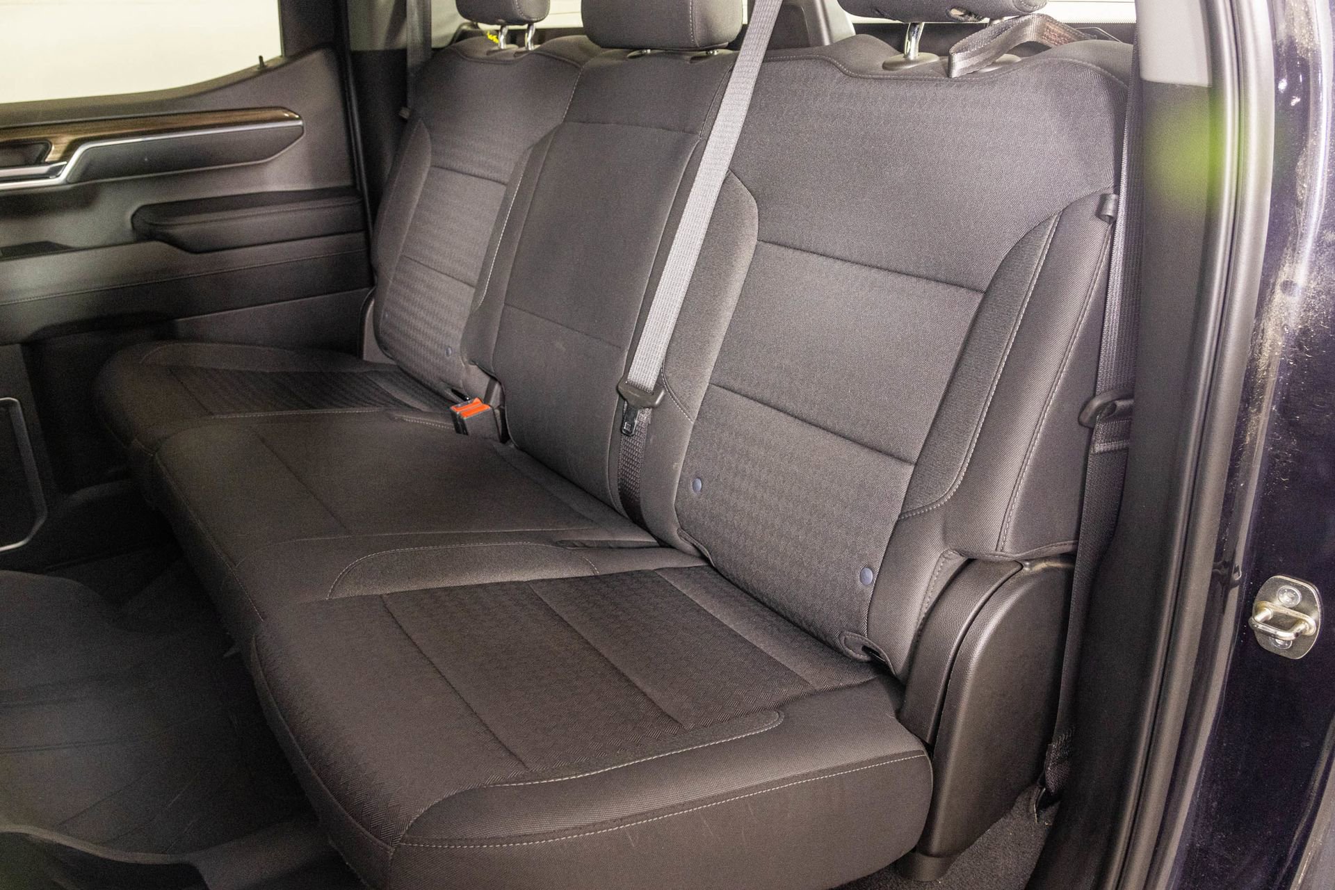 Used 2023 Chevrolet Silverado 1500 LT image 36