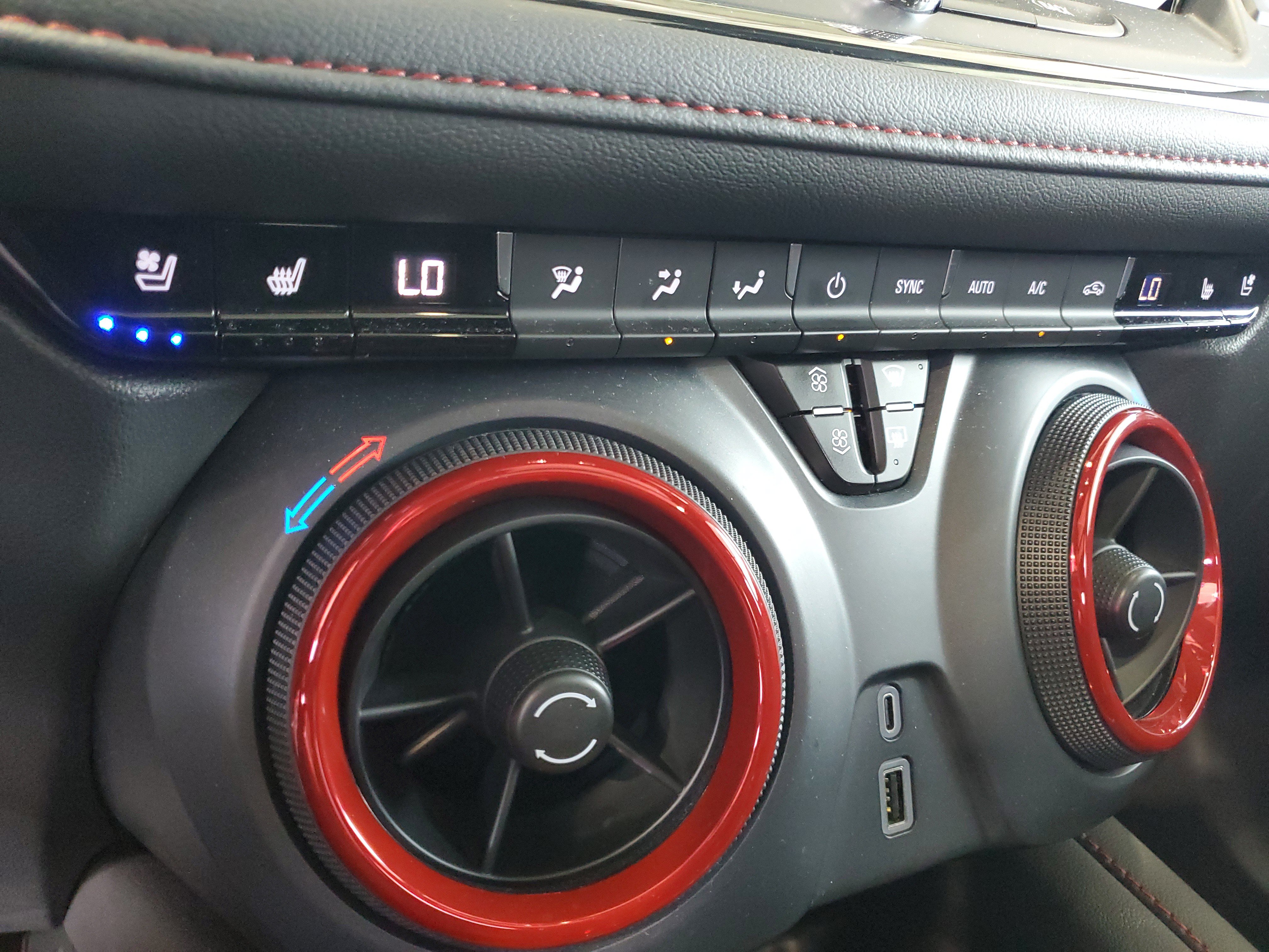 Used 2024 Chevrolet Blazer RS w/ Driver Confidence II Package FWD image 28