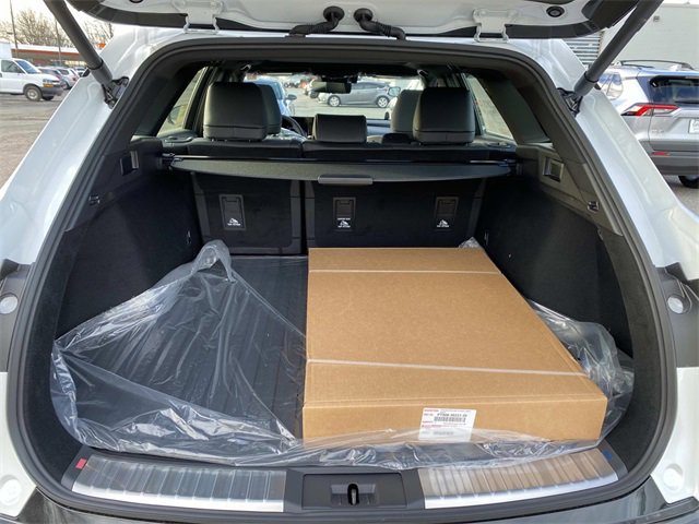 New 2025 Toyota Crown Signia image 5