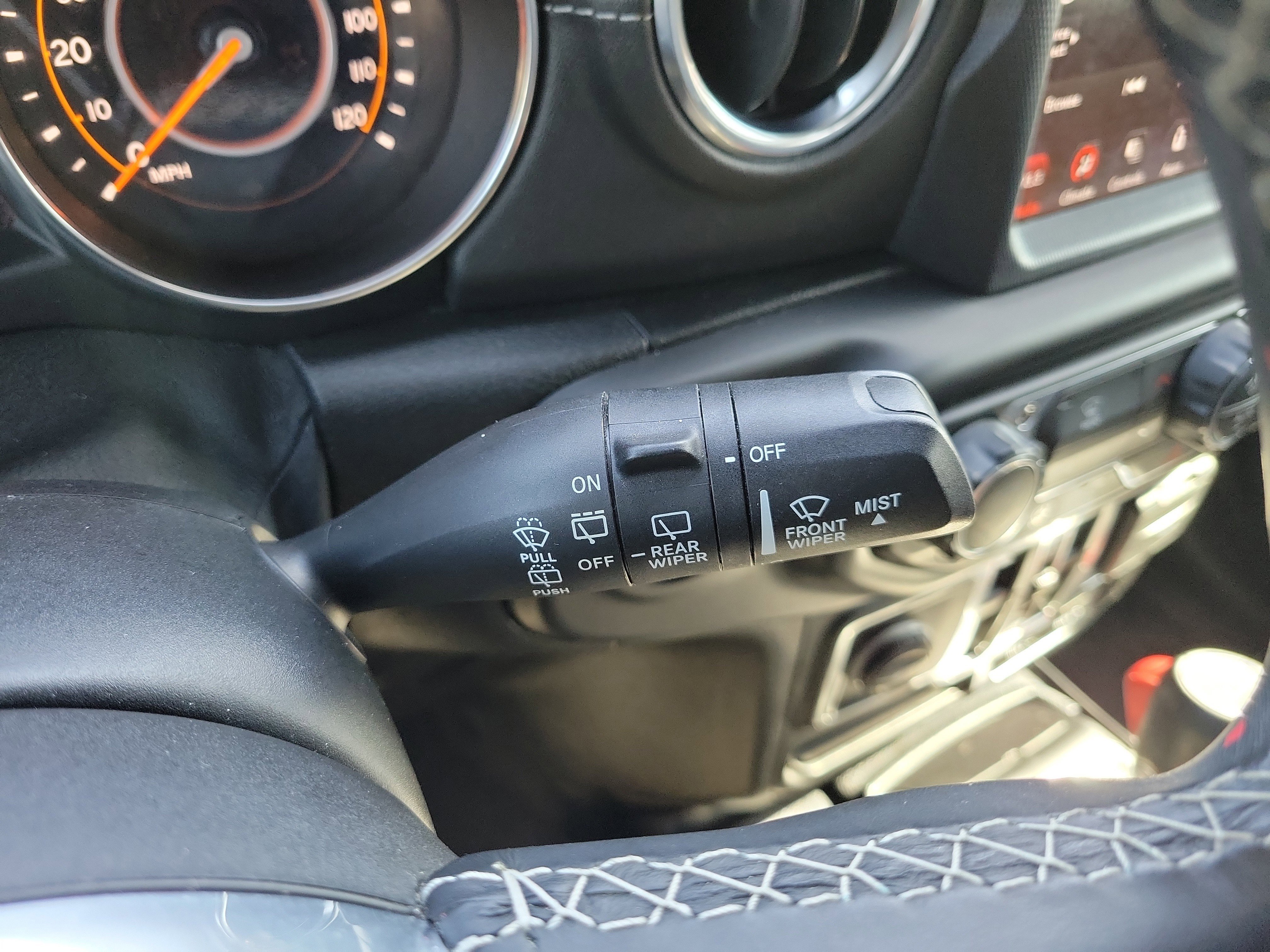 Used 2020 Jeep Wrangler Unlimited Sahara AWD/4WD image 30