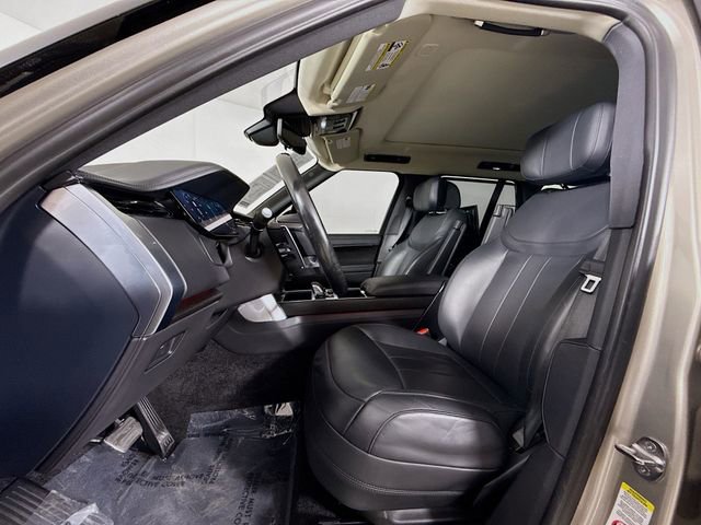 Used 2023 Land Rover Range Rover Autobiography image 11