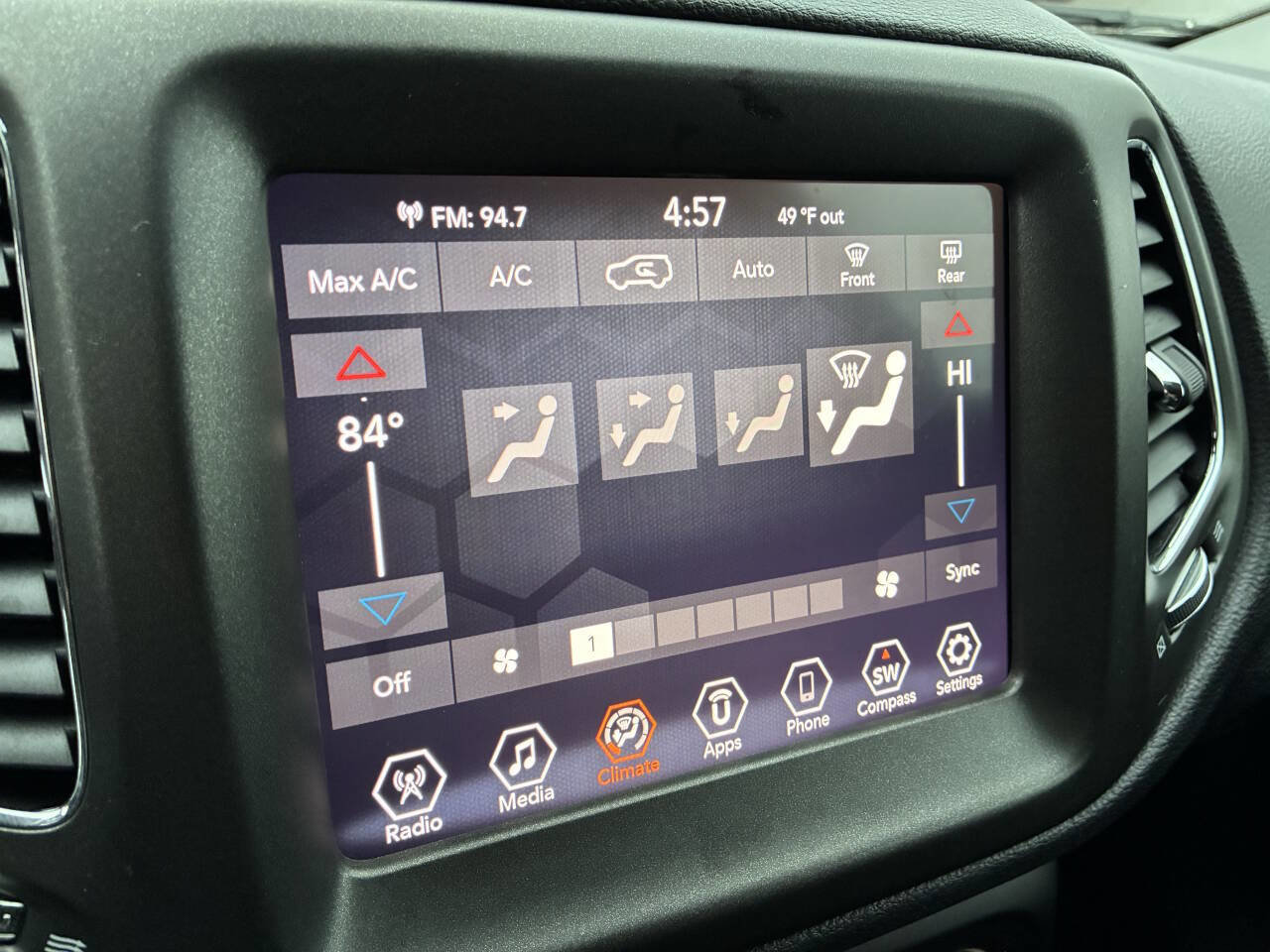 Used 2018 Jeep Compass Trailhawk image 25