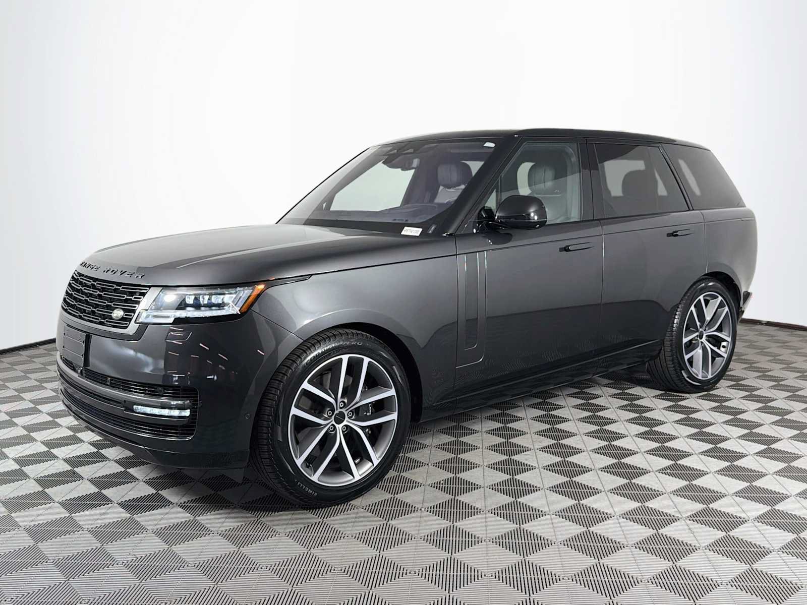 Used 2023 Land Rover Range Rover SE AWD/4WD image 1