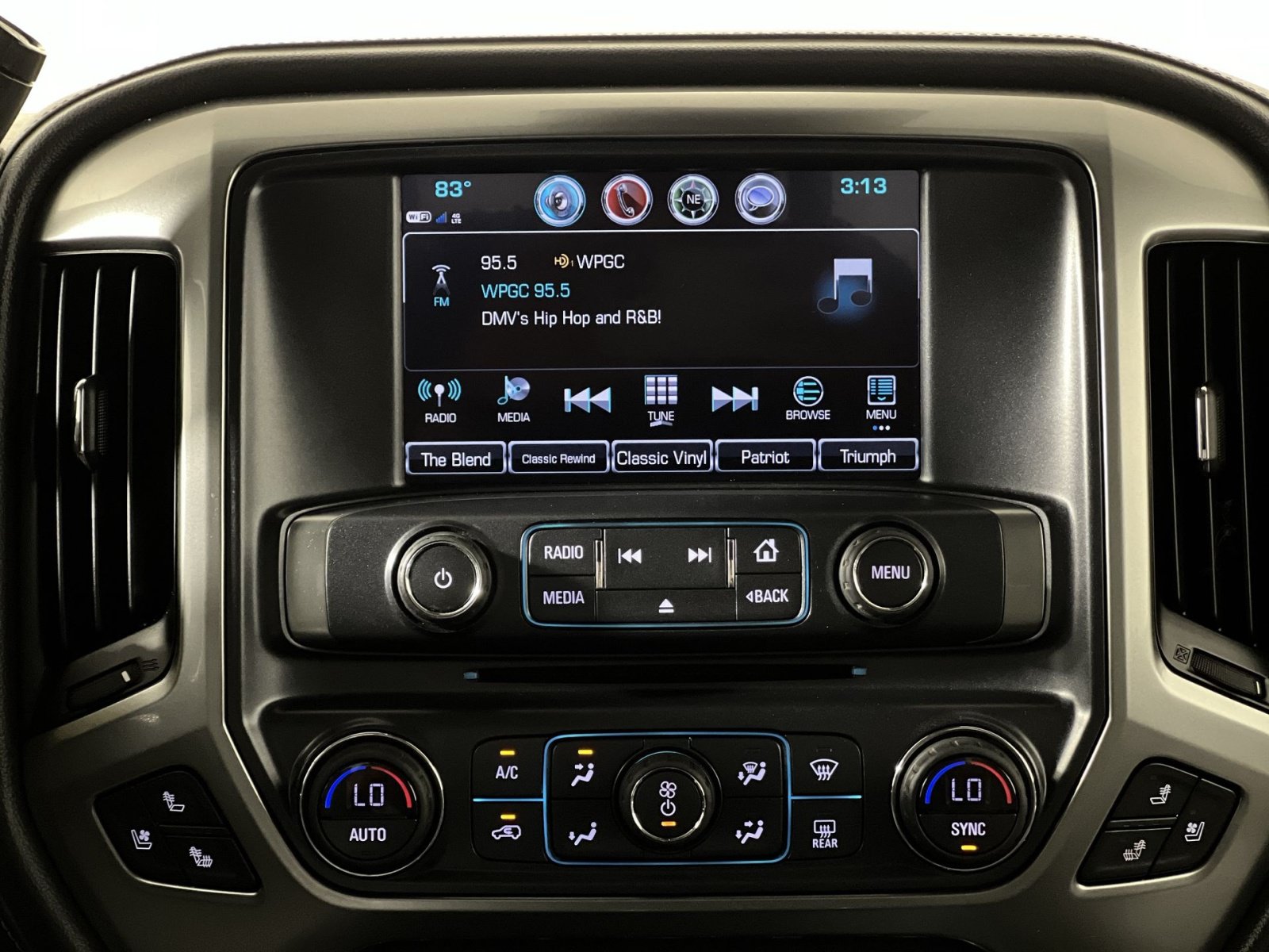 Used 2017 Chevrolet Silverado 1500 LTZ w/ Sport Package AWD/4WD image 18