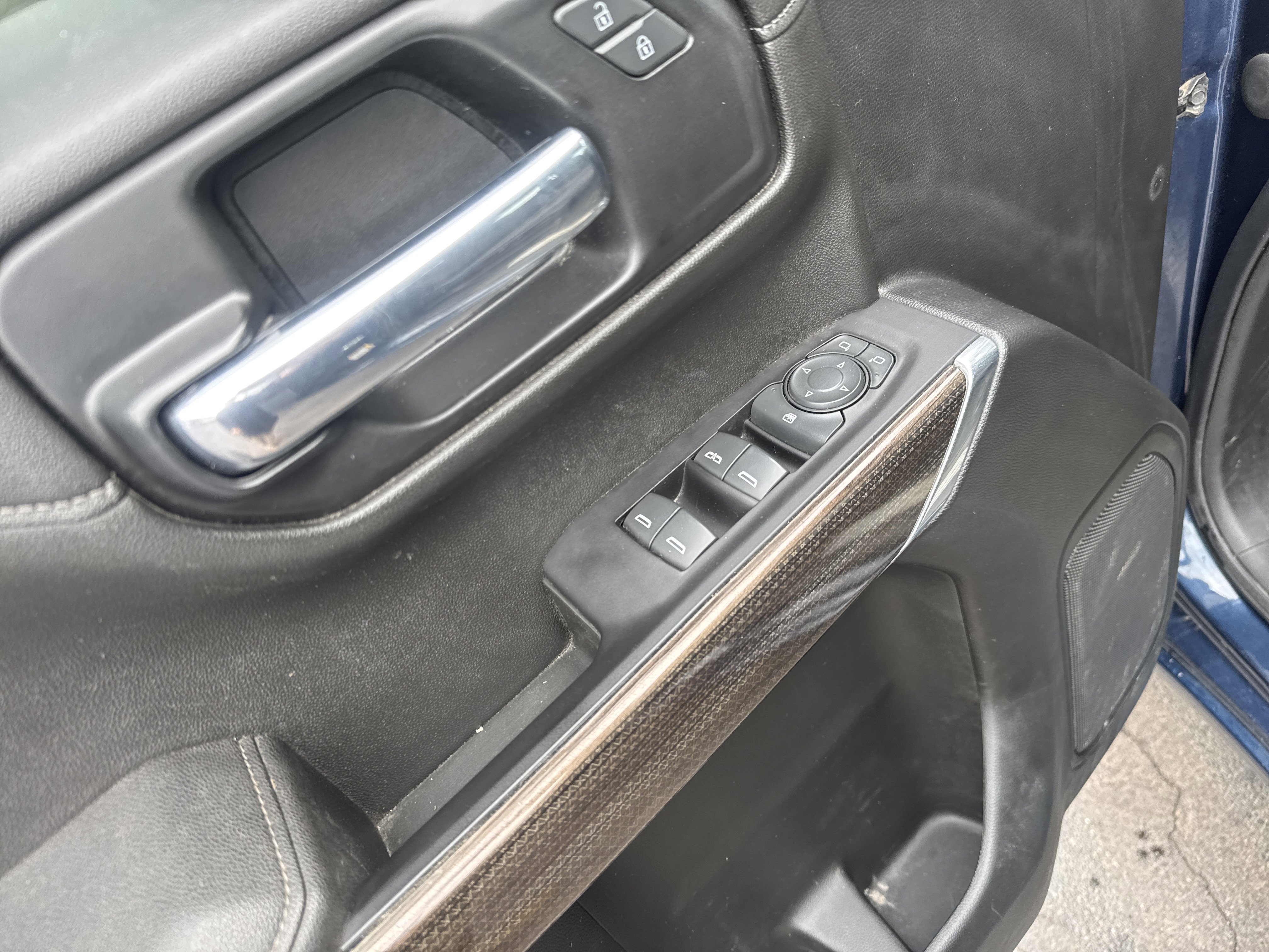 Used 2022 Chevrolet Silverado 1500 LT w/ Bed Protection Package image 16