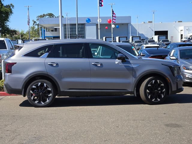 New 2025 Kia Sorento EX FWD image 4
