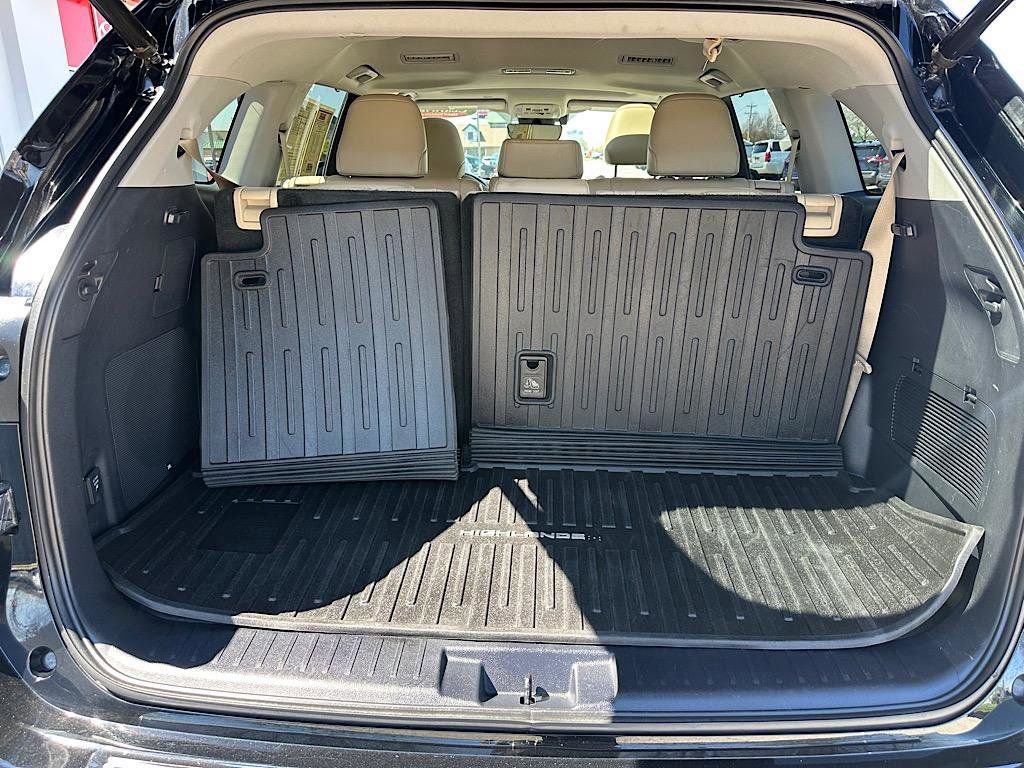 Used 2020 Toyota Highlander Limited AWD/4WD image 14