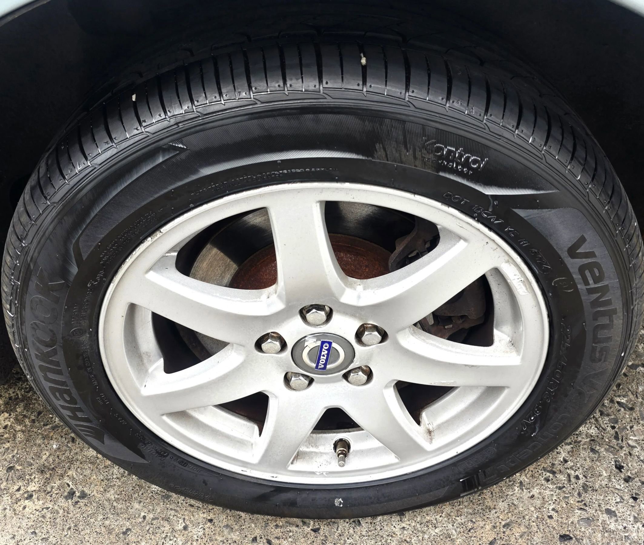 Used 2009 Volvo V70 FWD image 27