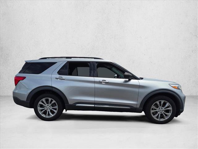 Used 2021 Ford Explorer XLT w/ Equipment Group 202A AWD/4WD video 4