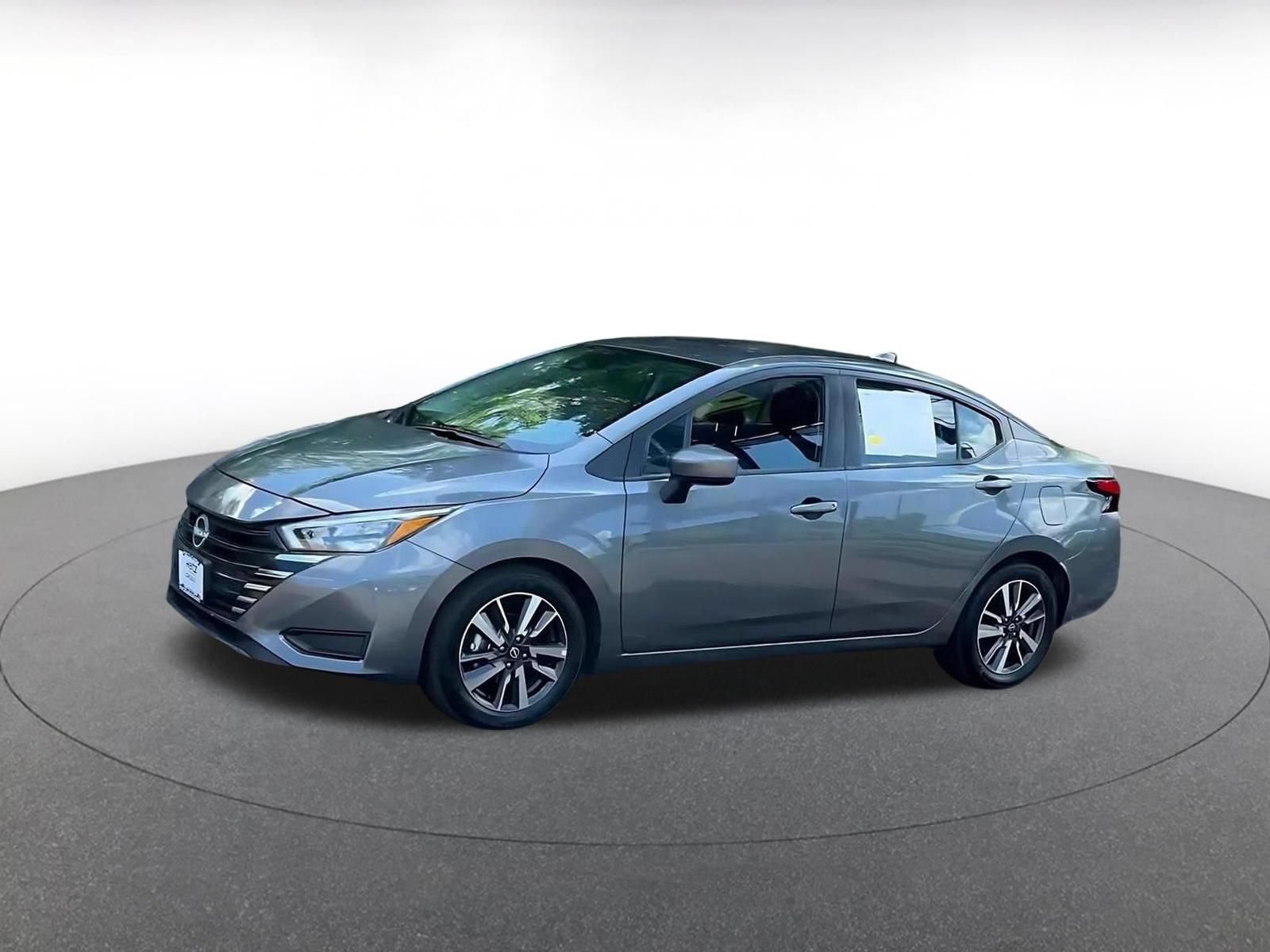 Used 2025 Nissan Versa SV FWD image 6