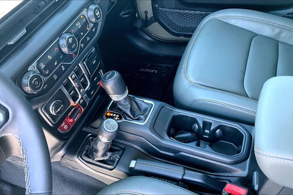 Used 2026 Jeep Gladiator Mojave AWD/4WD image 17
