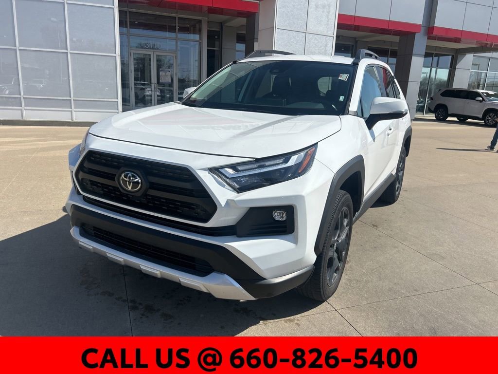 Used 2024 Toyota RAV4 Adventure video 2