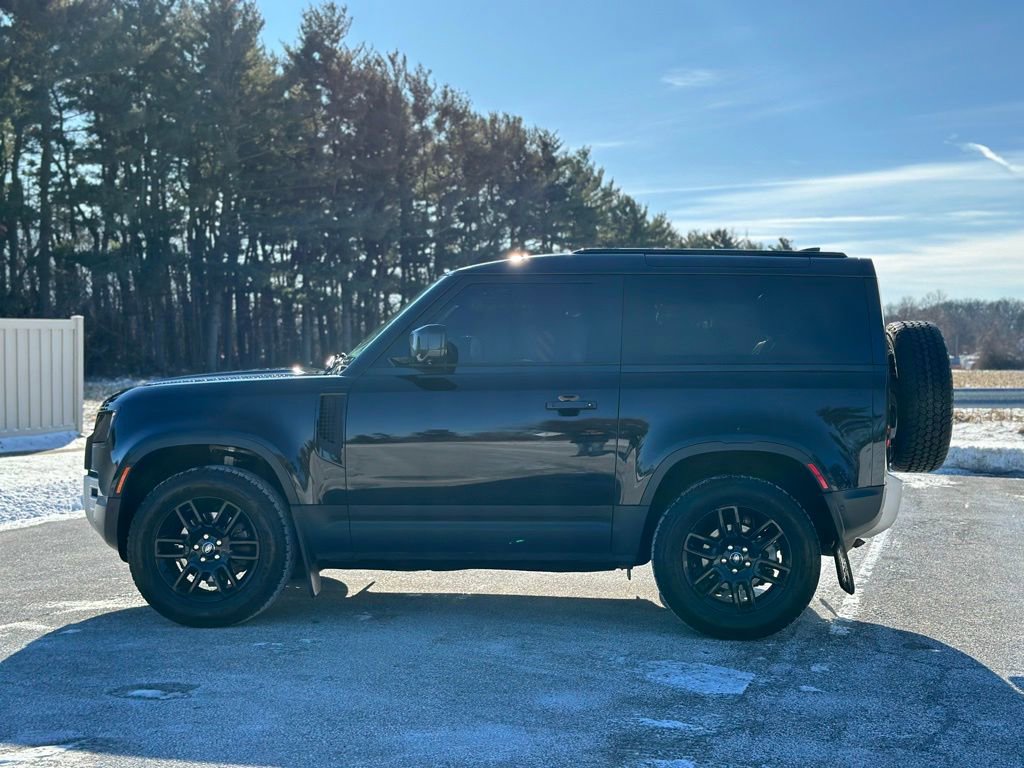 Used 2023 Land Rover Defender 90 S image 4