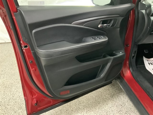 Used 2024 Honda Ridgeline Sport image 17