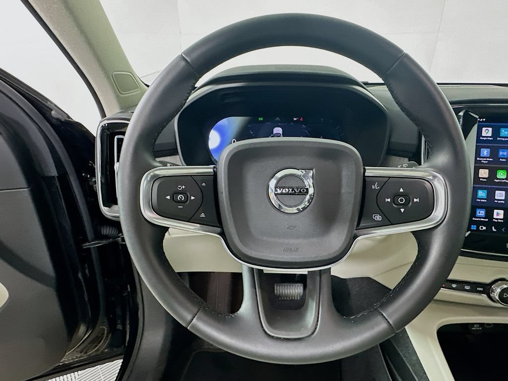 Used 2025 Volvo XC40 B5 Ultra w/ Protection Package AWD/4WD image 18