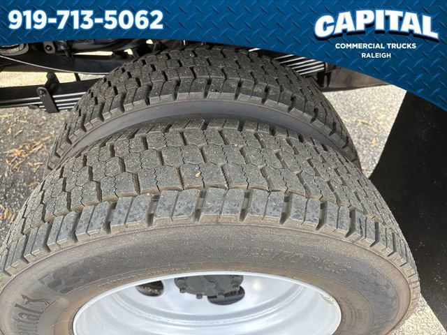 New 2025 Ford F550 4x4 Crew Cab image 14