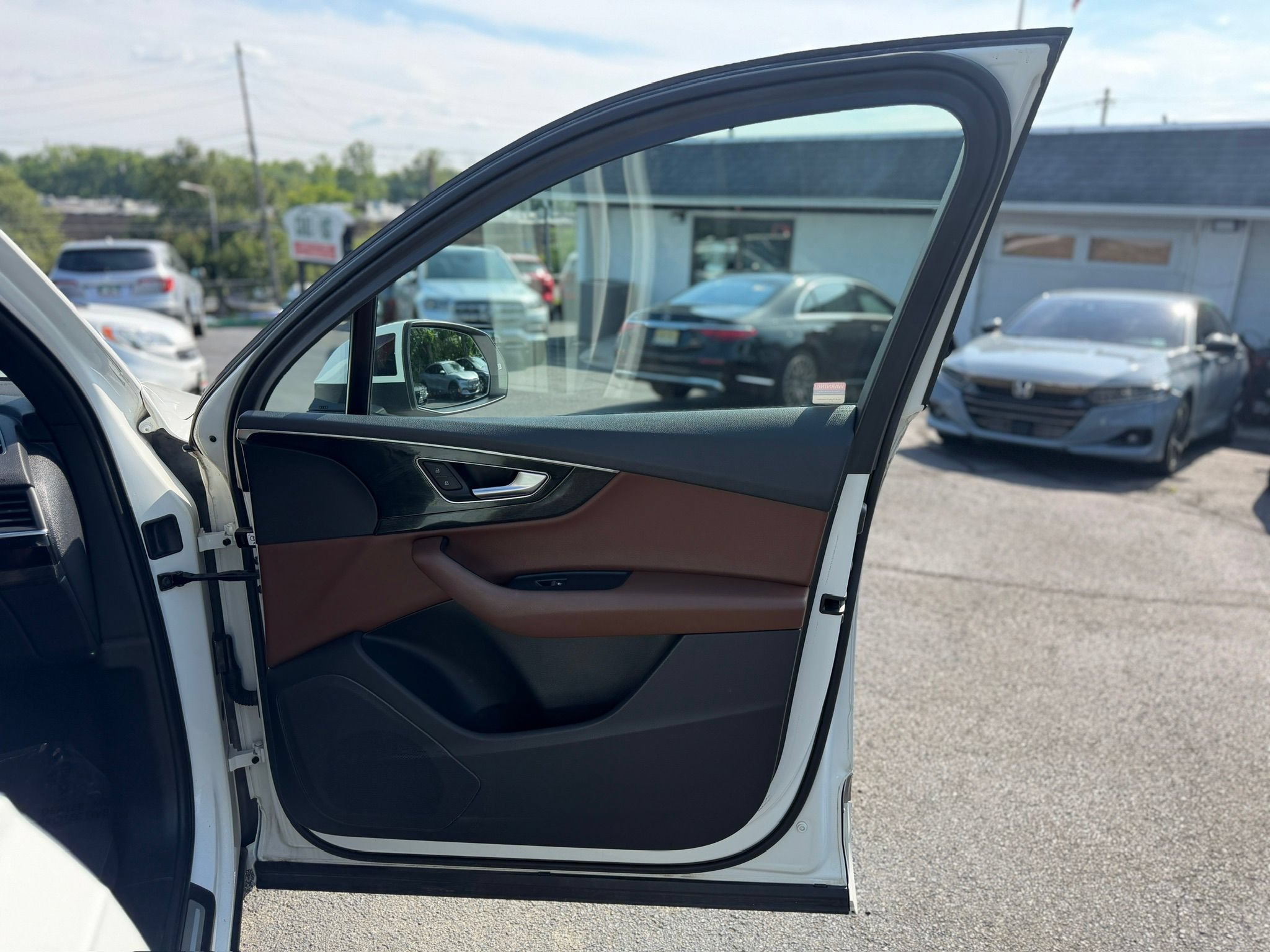 Used 2019 Audi Q7 3.0T Premium w/ Convenience Package AWD/4WD image 31