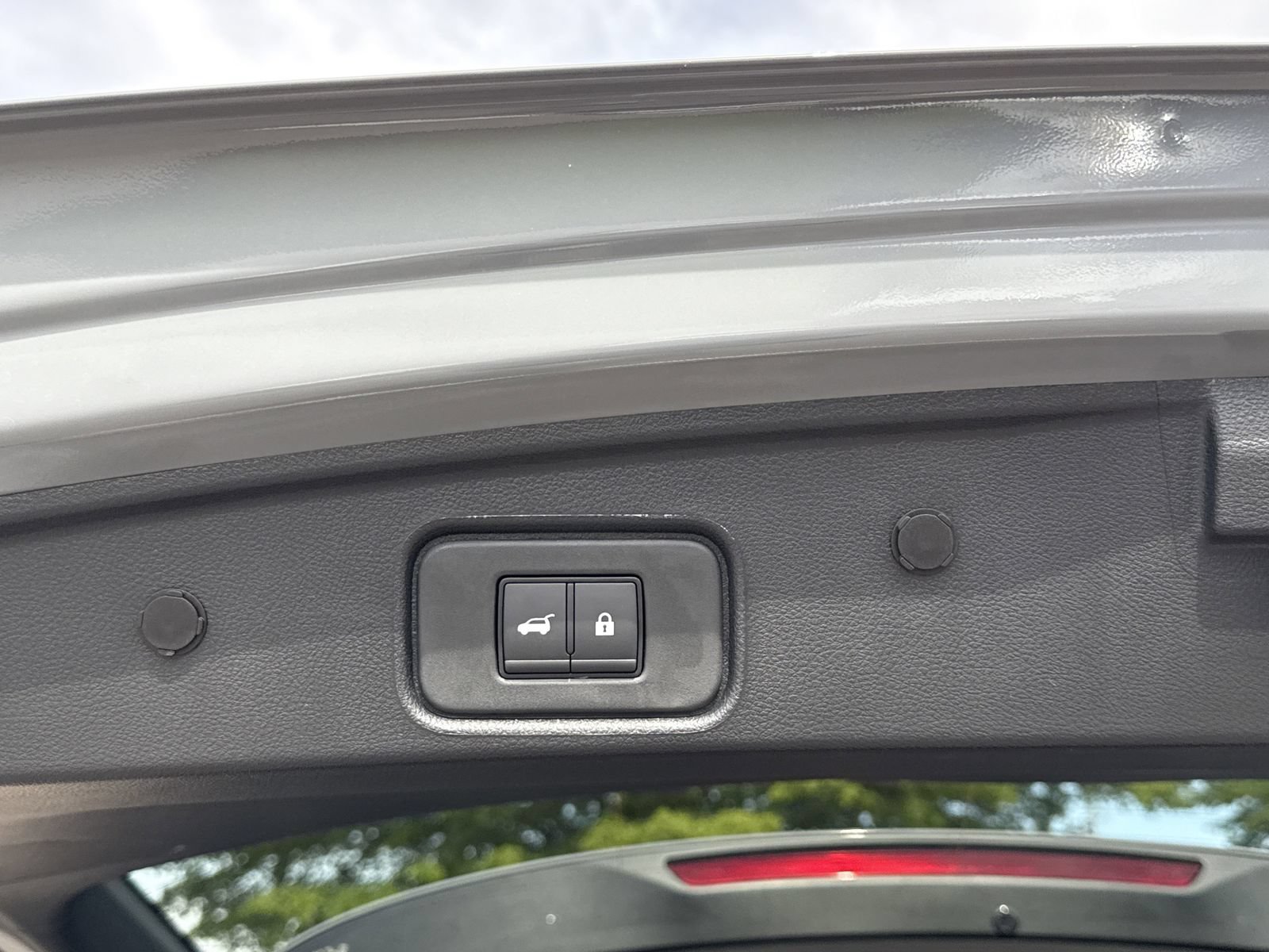 New 2026 Nissan Pathfinder Platinum FWD image 19