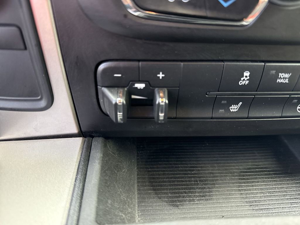 Used 2018 RAM 2500 Big Horn w/ Harvest Edition image 36