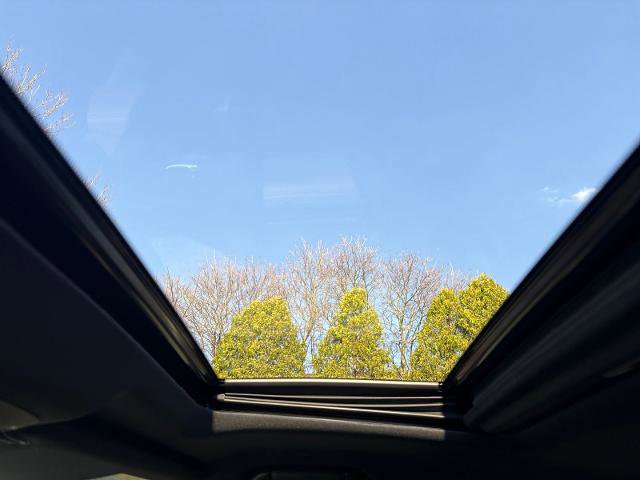 Used 2022 Nissan Armada Platinum w/ Captain's Chairs Package image 21