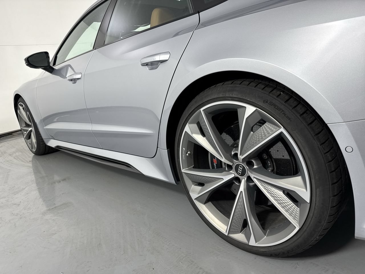Used 2021 Audi RS 7 Sportback AWD/4WD image 3