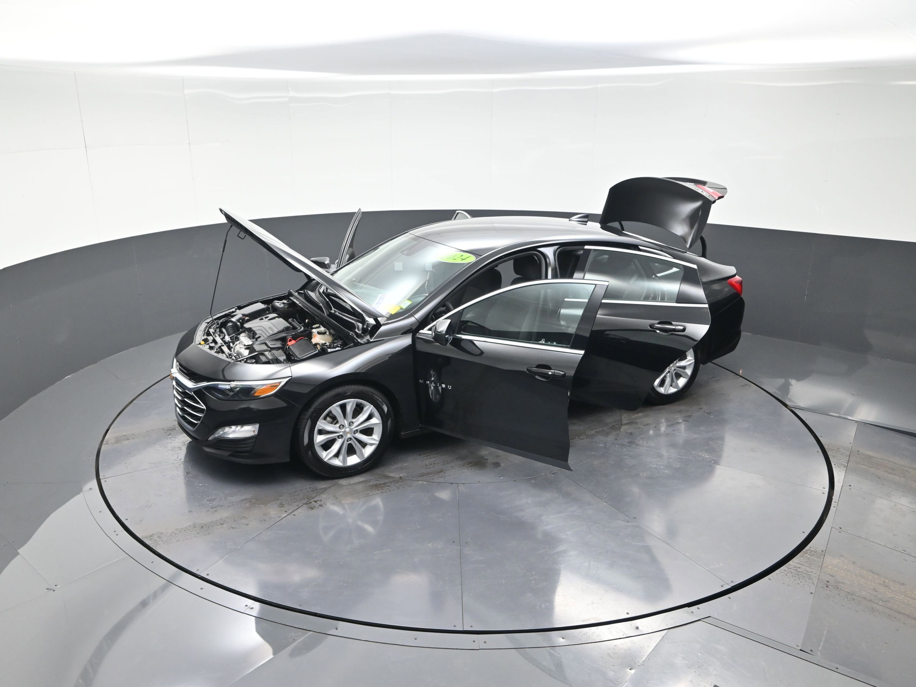 Used 2025 Chevrolet Malibu LT image 12